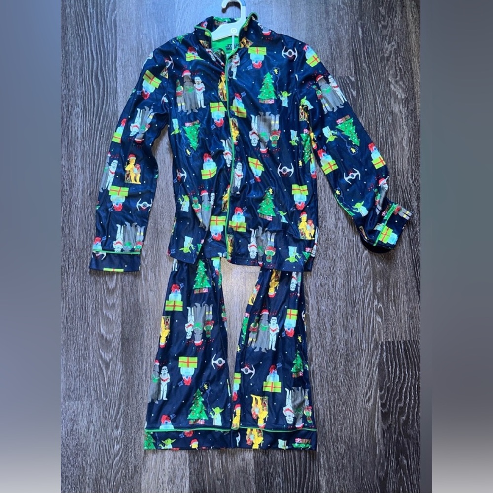 Boys Star Wars Christmas Pajamas Size Small (6/7) New